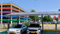 Eerder geplaatste Solar carport van We Drive Solar (bij Jaarbeurs Utrecht)