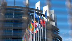 Europeese vlaggen voor EU gebouw Brussel
