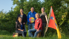 Een foto van het team van Kern met pit