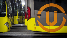 logo U-OV op bus