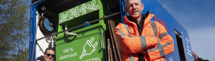 Trackline medewerkers voor de ketel