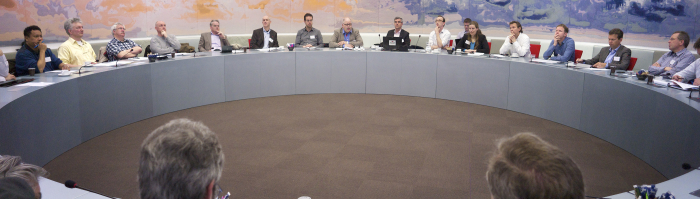 vergadering in commissiekamer