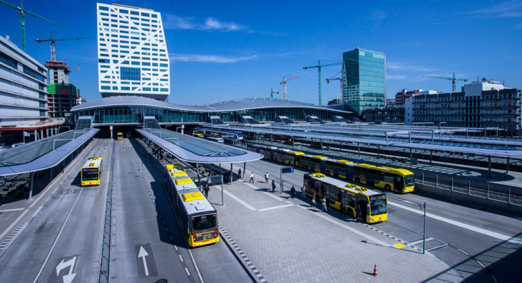 Busstation Utrecht Centraal Jaarbeurszijde