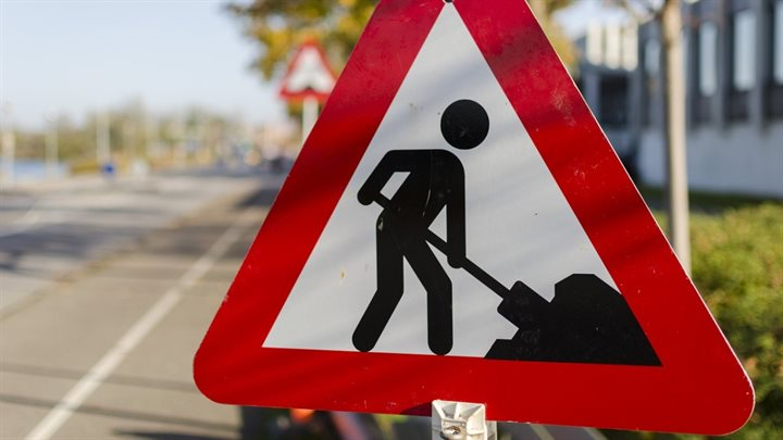 waarschuwingsbord wegwerkzaamheden