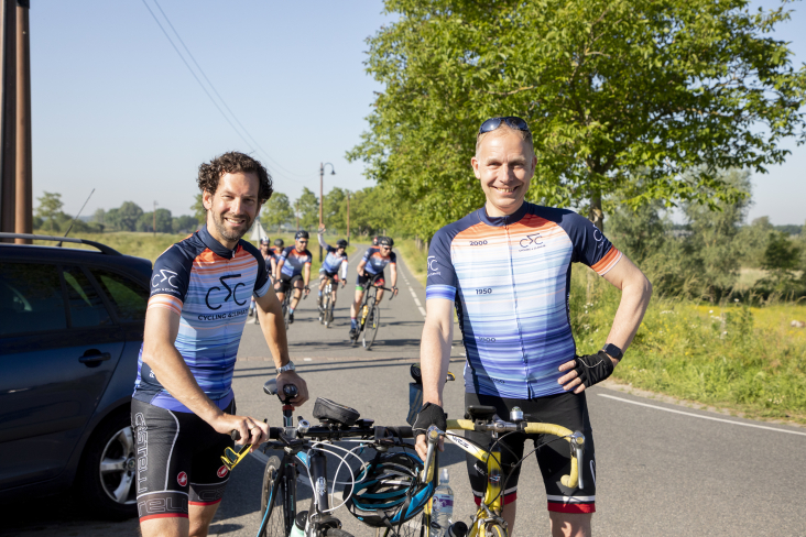 Fietsen voor klimaatcrisis - Arne en Huib bij de start