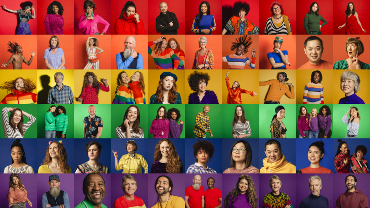 scherm vol verschillende mensen - diversiteit
