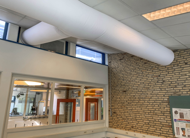 Luchtbehandelingsinstallatie op het Jordan Montessori Lyceum