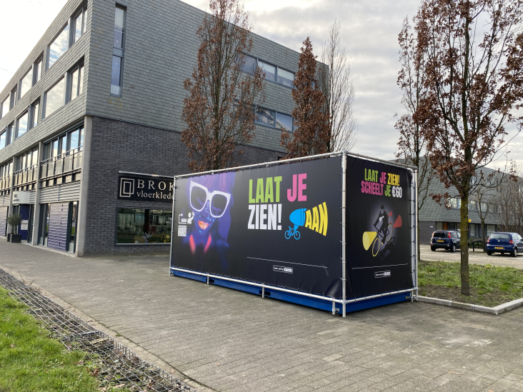 Snap-into-the-light box in IJsselstein