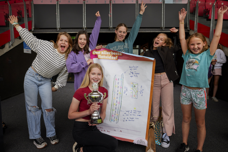 Winnaars veiliger fietsen De Fietsende Kikkers van School op de Berg uit Amersfoort