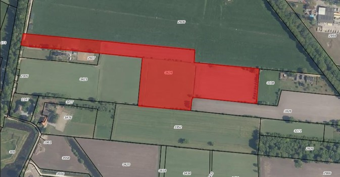 Figuur 1, 3.87.91ha te verkopen grond in rood weergegeven te Ederveen