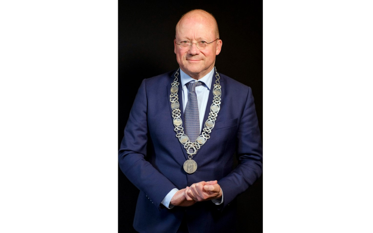 Burgemeester Maarten Divendal, De Ronde Venen