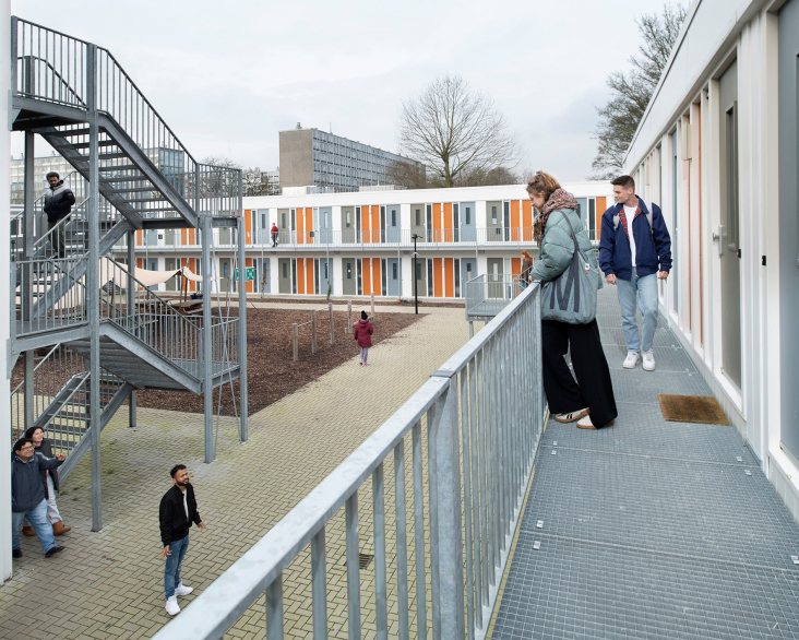 © Rufus de Vries AZC Plan Einstein Pahud - Binnenplaats 1