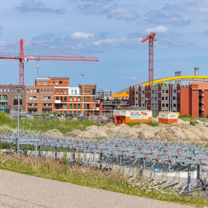 Foto woningbouw hijskranen