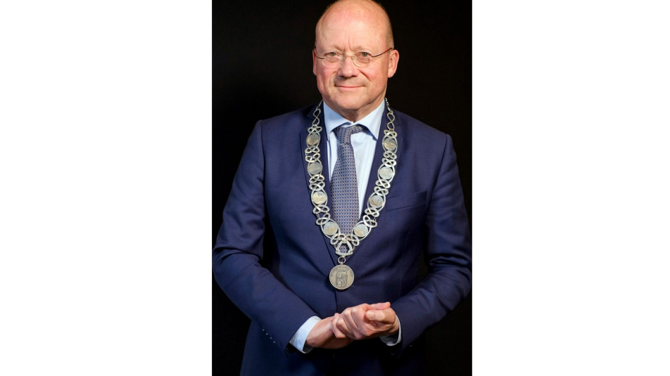 Burgemeester Maarten Divendal, De Ronde Venen
