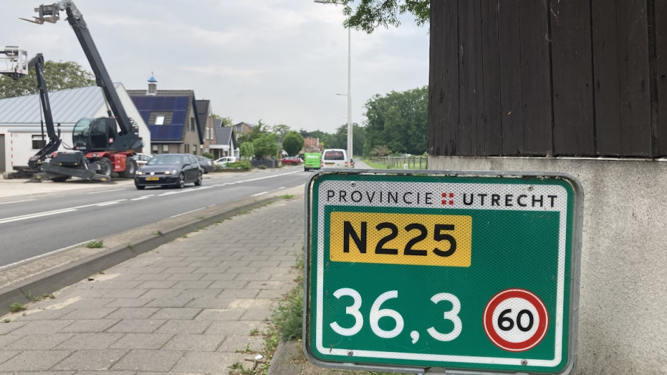 N225 tussen Rhenen en Elst, hectometerpaaltje