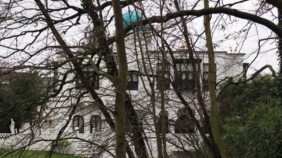 Het Plantagehuis in Vreeland, gebouwd in de 18e eeuw, diende oorspronkelijk als buitenplaats voor de gegoede burgerij