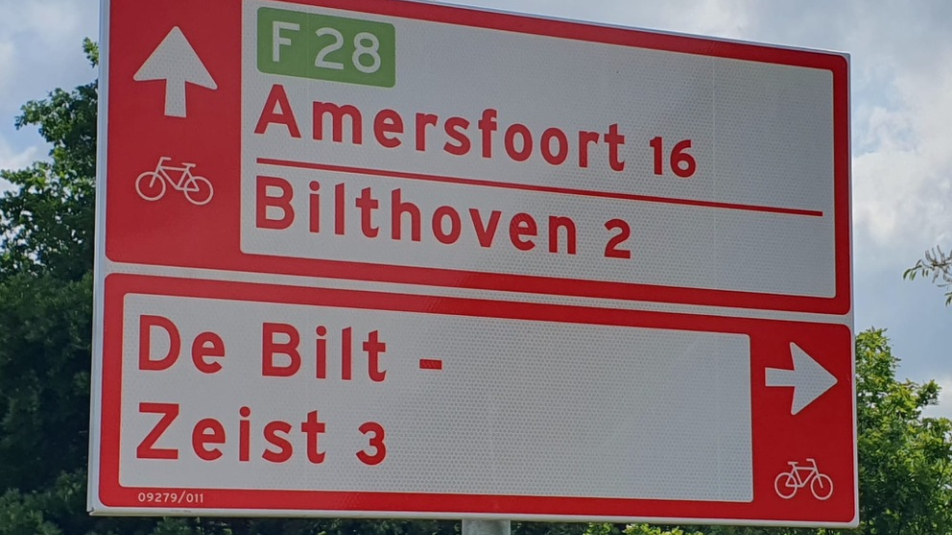 Bordje op doorfietsroute tussen Amersfoort en Utrecht